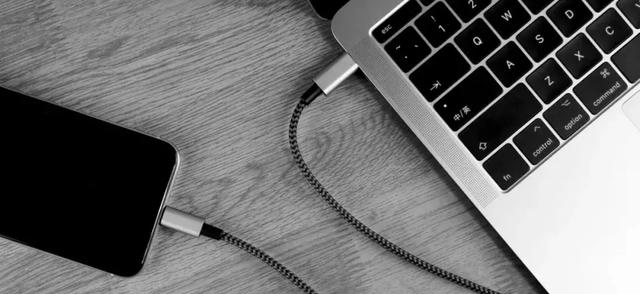 更快更強，GODO蘋果PD快充數據線評測